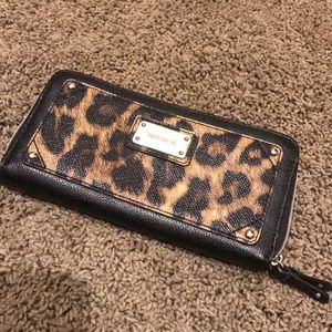 Nine West wallet